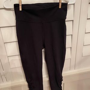 Black lulu lemon leggings